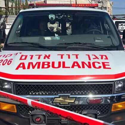 Sirens to soulmates: EMTs get engaged.