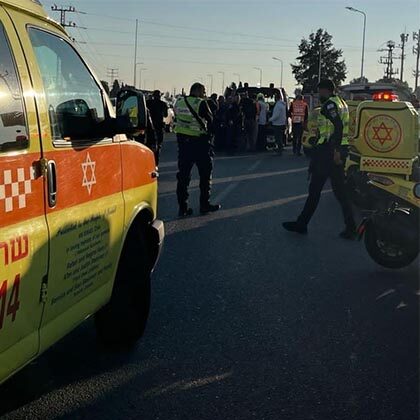 MDA treats 10 injured in Karkur Junction car ramming.