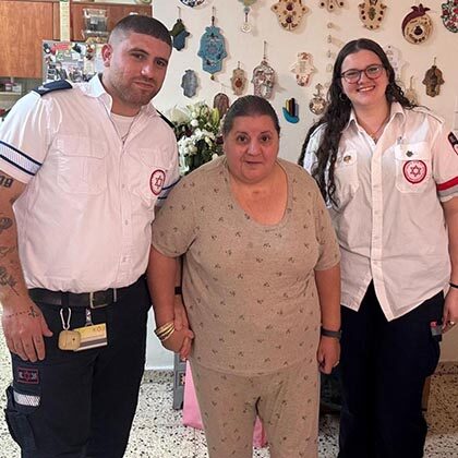 “The left side of our mom’s face is twisted”—twins’ call to MDA saves their mother’s life.