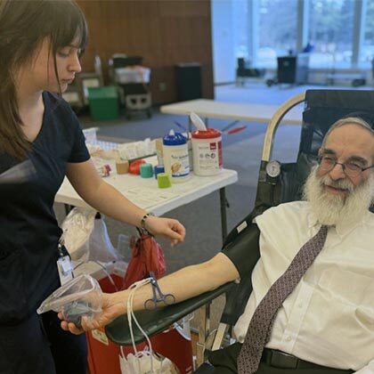Chizuk Amuno partners with MDA for blood drive.