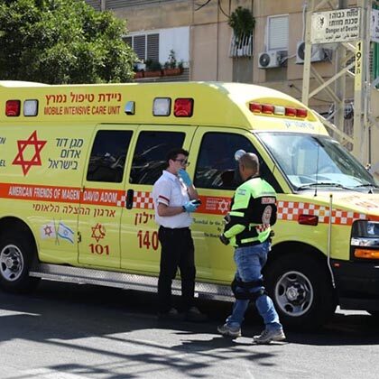 Red traffic light saves stroke victim’s life.