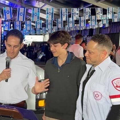 From Las Vegas and Long Island to Israel’s front lines: two doctors answer the call.
